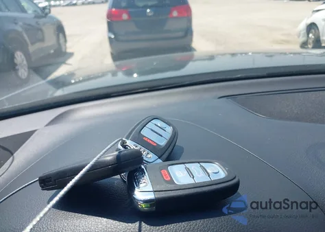 2012 Audi Q5 3.2 Premium Plus z USA, uszkodzony, nr VIN WA1DKBFP5CA063650